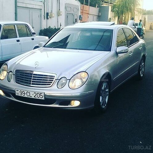 Mercedes E 220 2002, 334,000 km - 2.2 l - Bakı