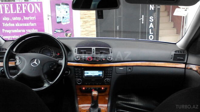 Mercedes E 220 2002, 334,000 km - 2.2 l - Bakı