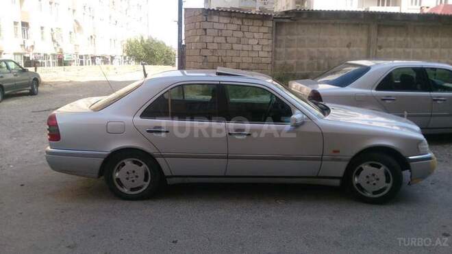 Mercedes C 220 1995, 395,000 km - 1.2 l - Bakı