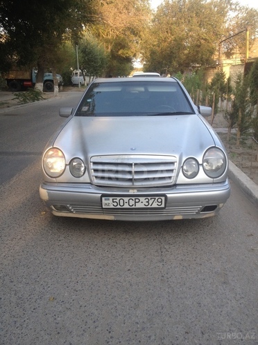 Mercedes E 230 1995, 221,591 km - 2.3 л - Sumqayıt