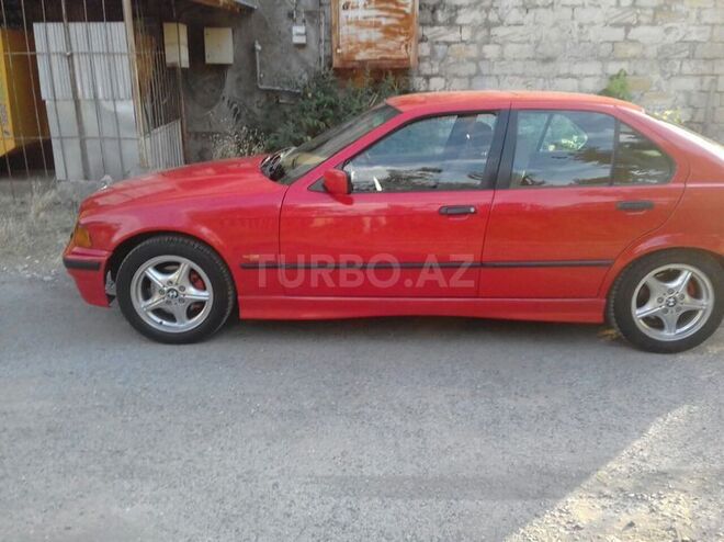 BMW 318 1997, 332,567 km - 1.9 л - Bakı