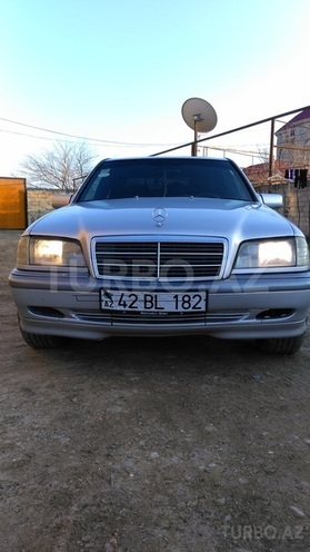 Mercedes C 180 1997, 68,000 km - 1.8 l - Salyan