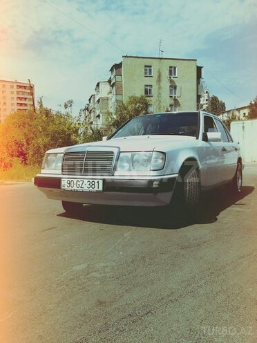 Mercedes E 200 1991, 300,180 km - 2.0 л - Bakı