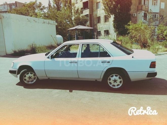Mercedes E 200 1991, 300,180 km - 2.0 л - Bakı