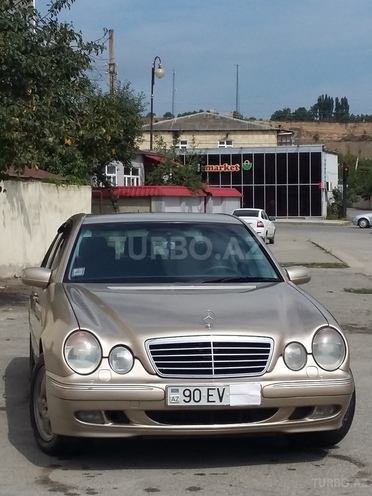 Mercedes E 220 2000, 403 km - 2.2 л - Bakı