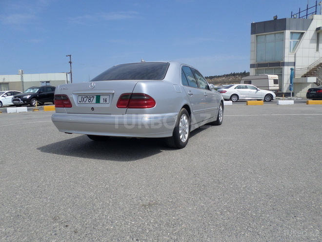 Mercedes E 280 2000, 370,000 km - 2.8 л - Bakı