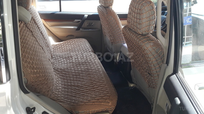 Mitsubishi Pajero 2008, 84,000 km - 0.3 л - Sumqayıt