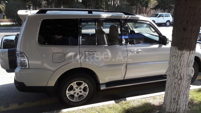 Mitsubishi Pajero 2008, 84,000 km - 0.3 л - Sumqayıt