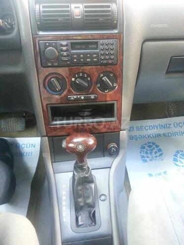 Opel Astra 2002, 212,000 km - 1.6 л - Bakı