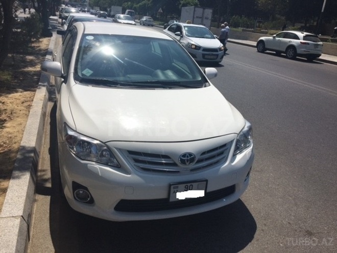 Toyota Corolla 2013, 106,000 km - 1.6 l - Bakı