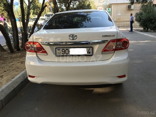 Toyota Corolla 2013, 106,000 km - 1.6 l - Bakı