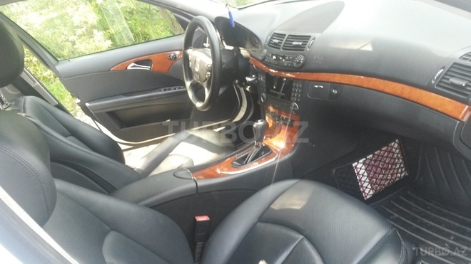 Mercedes E 220 2007, 200,000 km - 2.2 l - Bakı
