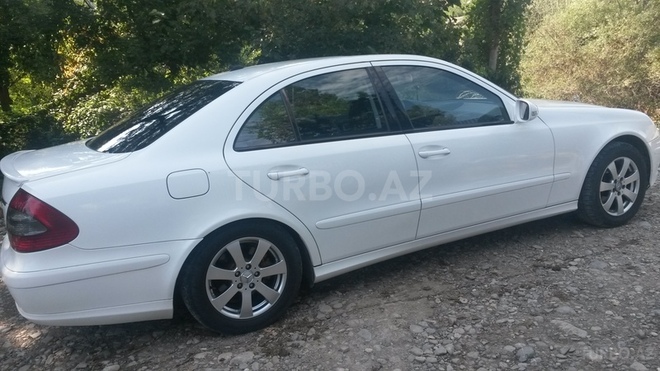 Mercedes E 220 2007, 200,000 km - 2.2 l - Bakı