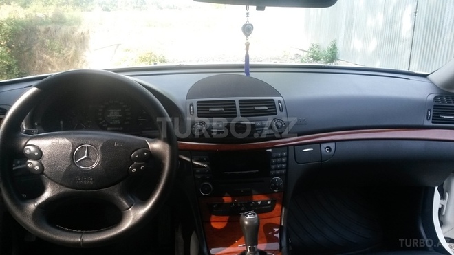 Mercedes E 220 2007, 200,000 km - 2.2 l - Bakı