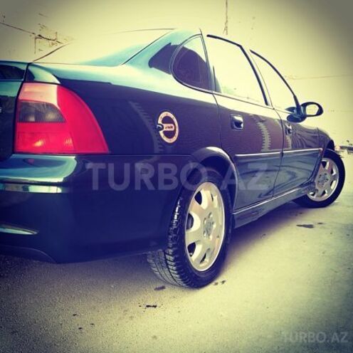 Opel Vectra 2000, 241,000 km - 2.0 l - Bakı