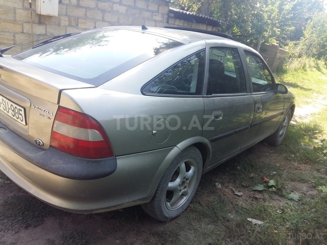 Opel Vectra 1996, 328,350 km - 0.2 l - Quba