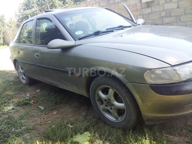 Opel Vectra 1996, 328,350 km - 0.2 l - Quba