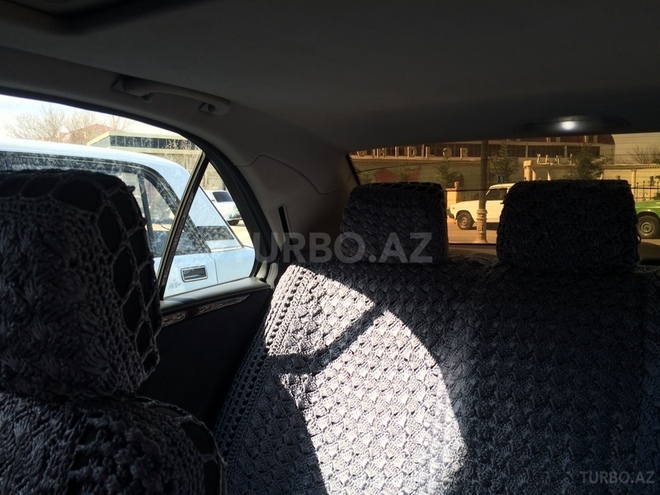 Mercedes E 270 2000, 180,000 km - 2.7 л - Goranboy