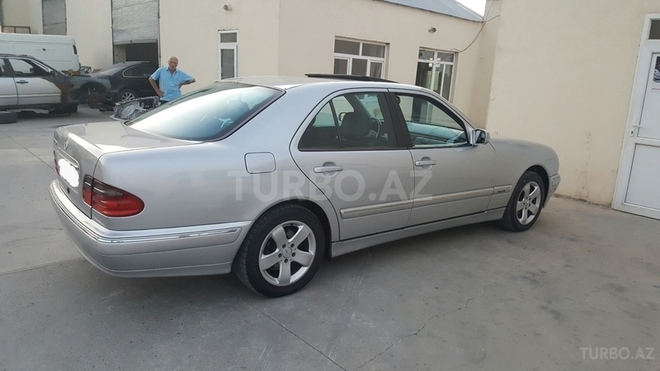 Mercedes E 240 2002, 230,000 km - 2.4 л - Gəncə