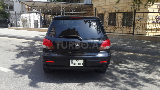 Mitsubishi Airtrek 2001, 300,000 km - 2.0 л - Bakı