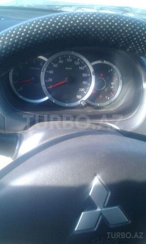 Mitsubishi L200 2013, 97,000 km - 2.5 л - Bakı