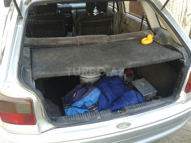 Opel Astra 1993, 299,000 km - 1.6 l - Bakı