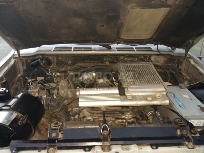 Mitsubishi Pajero 1996, 290,000 km - 2.8 л - Bakı