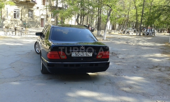 Mercedes E 230 1995, 2,222,222 km - 2.3 l - Sumqayıt