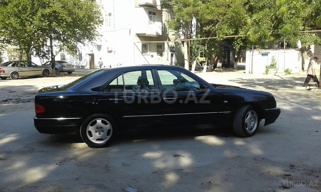 Mercedes E 230 1995, 2,222,222 km - 2.3 l - Sumqayıt
