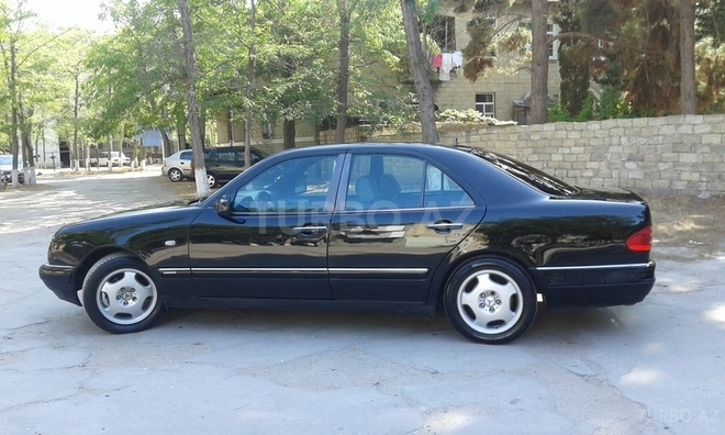 Mercedes E 230 1995, 2,222,222 km - 2.3 l - Sumqayıt