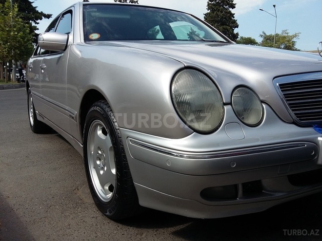 Mercedes E 220 2001, 543,656 km - 2.2 l - Bakı