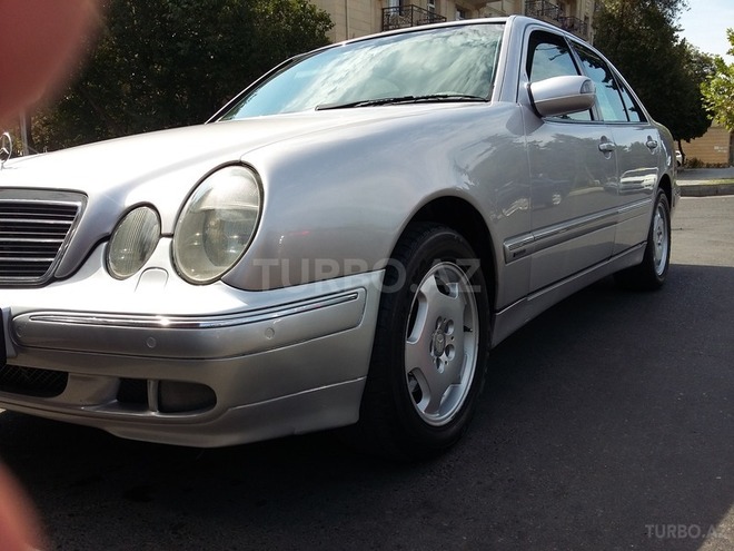 Mercedes E 220 2001, 543,656 km - 2.2 l - Bakı