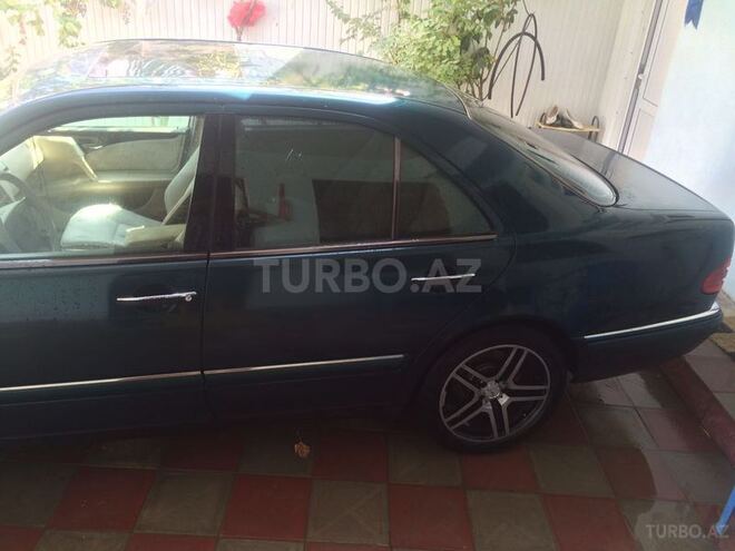 Mercedes E 220 1996, 314,000 km - 2.2 l - Bakı