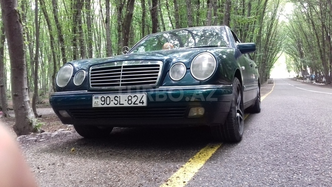 Mercedes E 220 1996, 314,000 km - 2.2 l - Bakı
