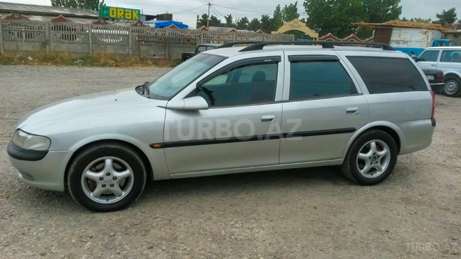 Opel Vectra 1997, 235,000 km - 1.8 l - Bakı