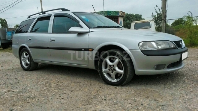Opel Vectra 1997, 235,000 km - 1.8 l - Bakı