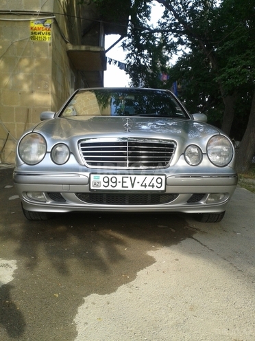 Mercedes E 220 2000, 209,615 km - 2.2 l - Bakı