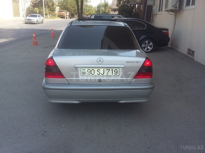 Mercedes C 180 2000, 260,000 km - 1.8 l - Bakı
