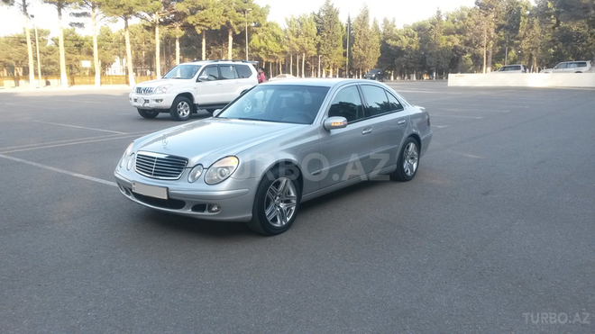 Mercedes E 220 2005, 210,000 km - 2.2 l - Sumqayıt