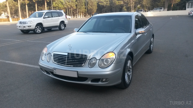 Mercedes E 220 2005, 210,000 km - 2.2 l - Sumqayıt
