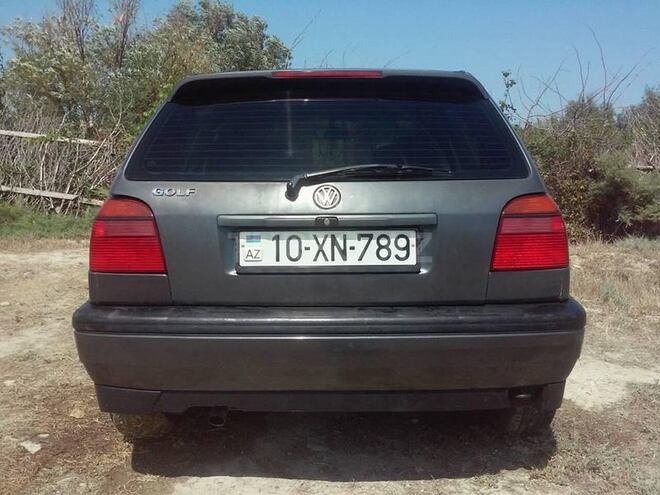 Volkswagen Golf 1994, 220,000 km - 2.0 l - Sumqayıt