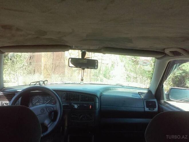 Volkswagen Golf 1994, 220,000 km - 2.0 l - Sumqayıt
