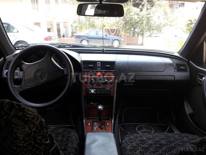 Mercedes C 180 1998, 292,000 km - 1.8 l - Bakı