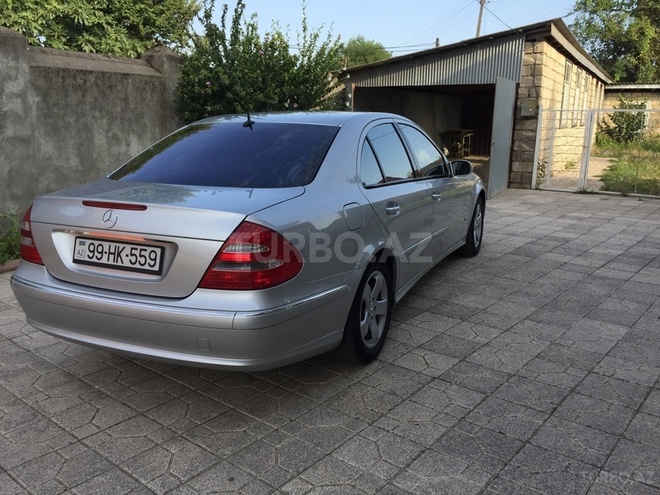 Mercedes E 240 2005, 129,500 km - 2.6 l - Lənkəran