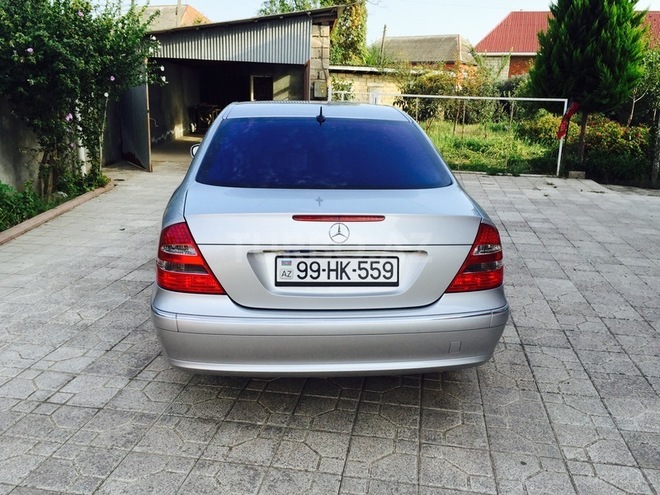 Mercedes E 240 2005, 129,500 km - 2.6 l - Lənkəran