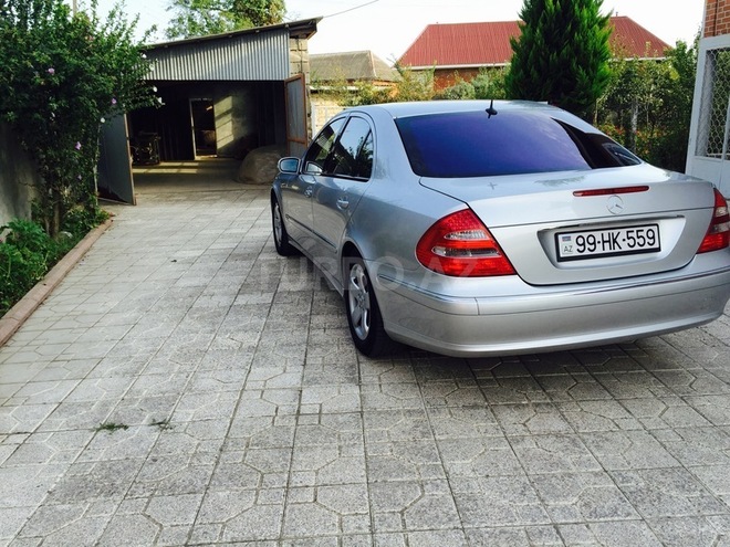 Mercedes E 240 2005, 129,500 km - 2.6 l - Lənkəran