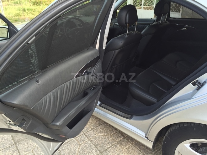 Mercedes E 240 2005, 129,500 km - 2.6 l - Lənkəran