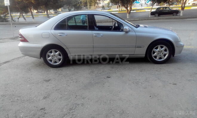 Mercedes C 200 2001, 195,000 km - 2.2 l - Sumqayıt