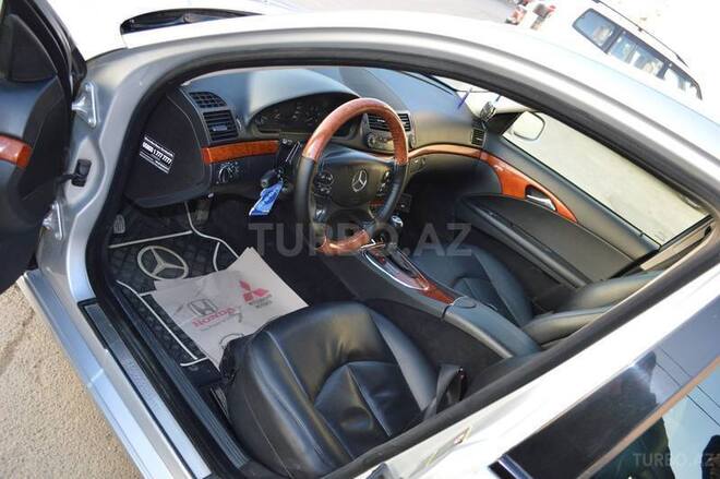 Mercedes E 220 2006, 207,000 km - 2.2 l - Naxçıvan