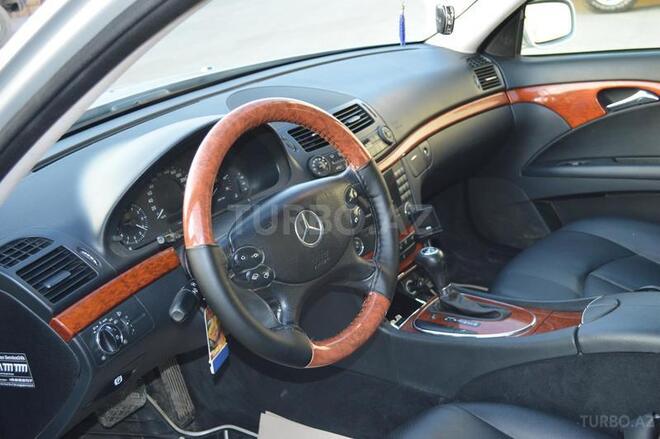 Mercedes E 220 2006, 207,000 km - 2.2 l - Naxçıvan